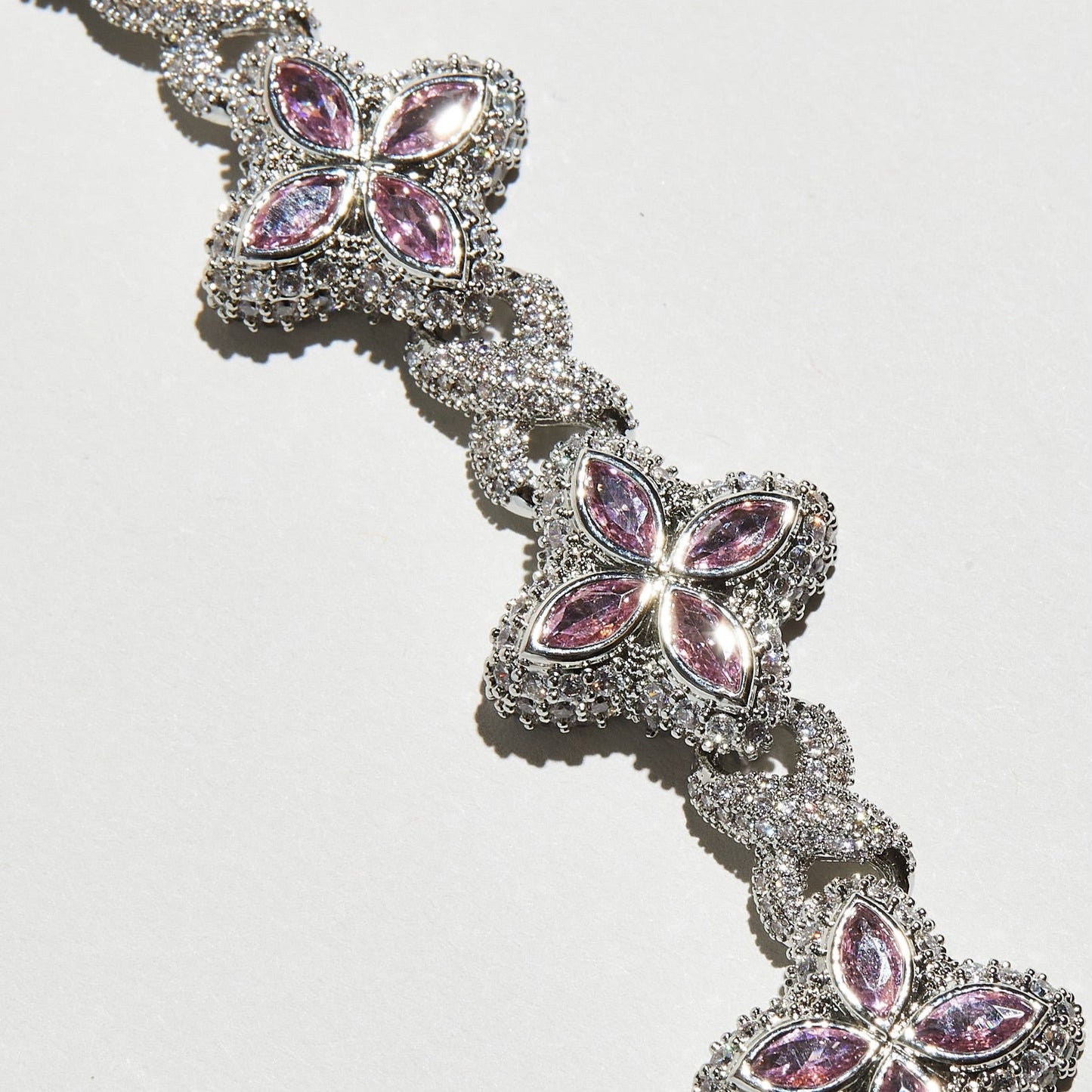 ICED OUT CLOVER CHAIN