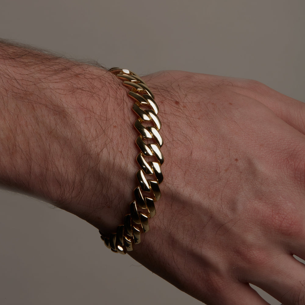 
                      
                        Rhombus Miami Cuban Link Bracelet - 10MM
                      
                    